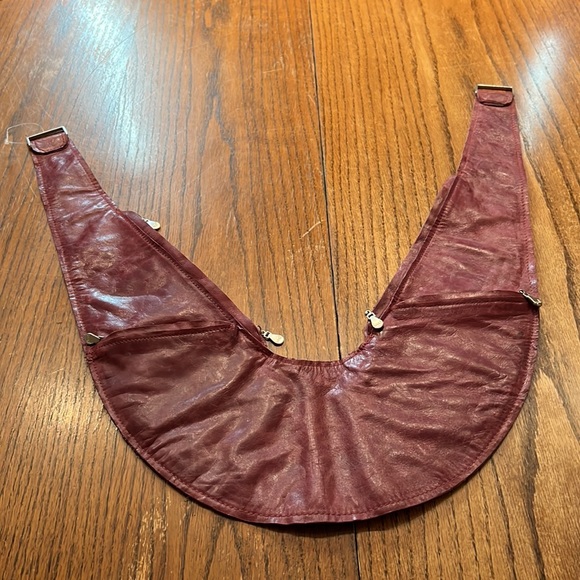 Unbranded Distresed Burgundy  Leather Travel Crossbody Pouch With Snap Strap - Picture 2 of 7